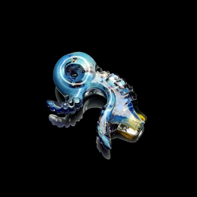 RIDDLES GLASS HAND PIPE