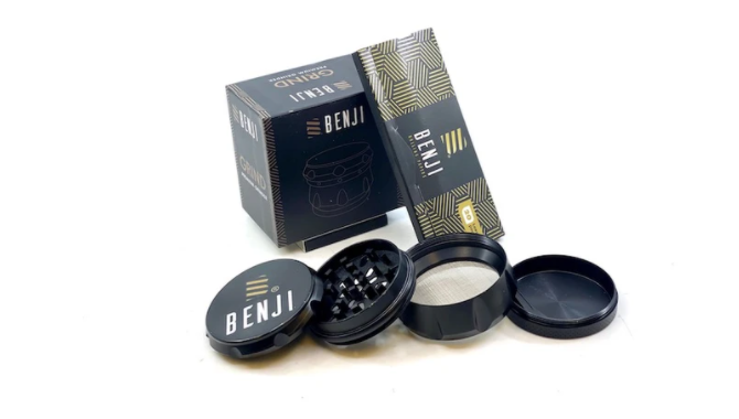 Benji GRIND - Aluminum Grinder + Booklet